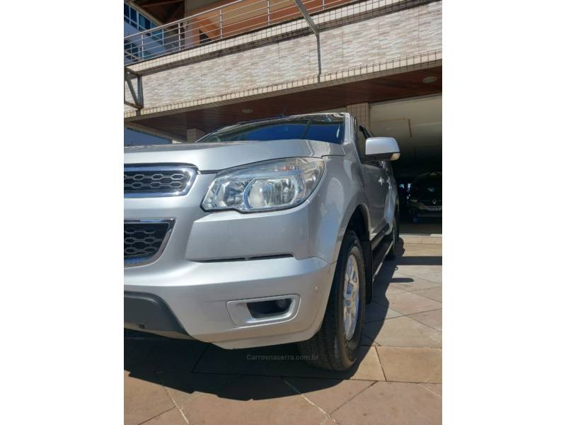 CHEVROLET - S10 - 2013/2014 - Prata - R$ 101.500,00