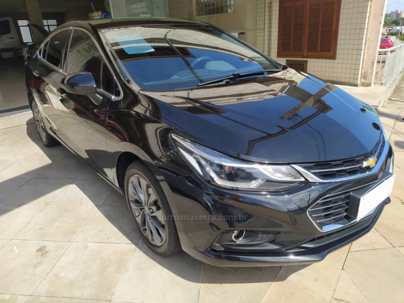 CHEVROLET - CRUZE - 2016/2017 - Preta - R$ 76.800,00