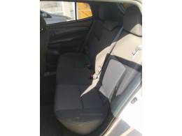 TOYOTA - YARIS - 2022/2023 - Prata - R$ 85.900,00