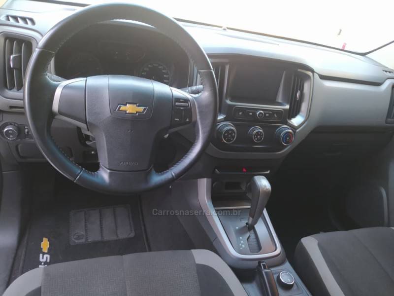 CHEVROLET - S10 - 2017/2018 - Branca - R$ 138.900,00