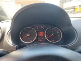 VOLKSWAGEN - SAVEIRO - 2012/2013 - Branca - R$ 44.500,00