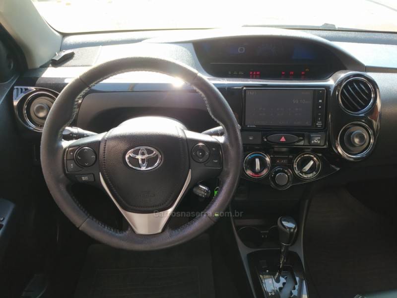 TOYOTA - ETIOS - 2016/2017 - Azul - R$ 49.900,00