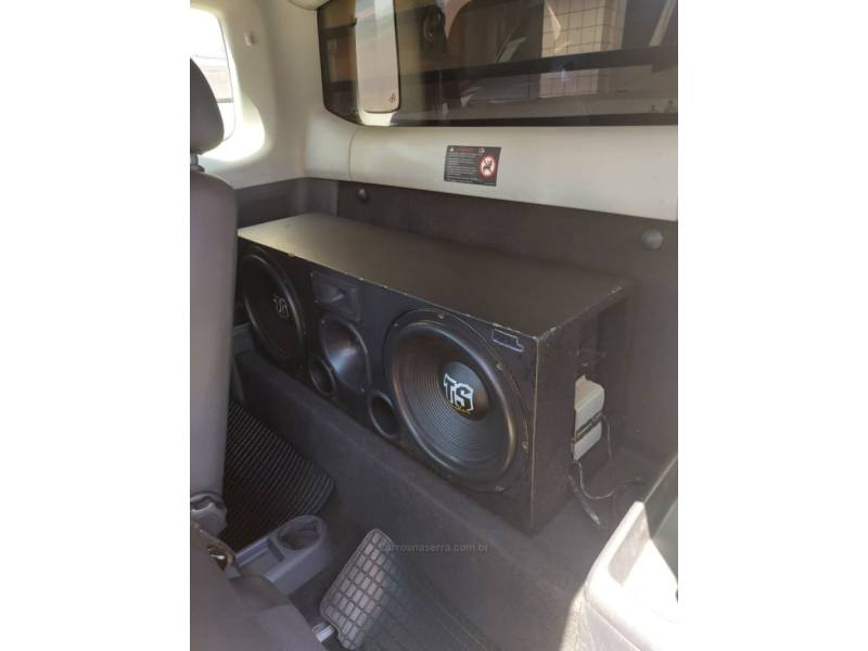 VOLKSWAGEN - SAVEIRO - 2012/2013 - Branca - R$ 44.500,00