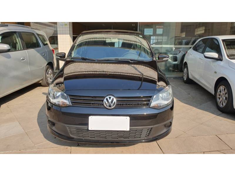 VOLKSWAGEN - FOX - 2013/2014 - Preta - R$ 37.900,00