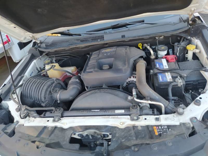 CHEVROLET - S10 - 2017/2018 - Branca - R$ 138.900,00