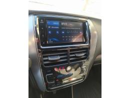 TOYOTA - YARIS - 2022/2023 - Prata - R$ 85.900,00