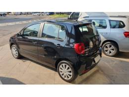 VOLKSWAGEN - FOX - 2013/2014 - Preta - R$ 37.900,00