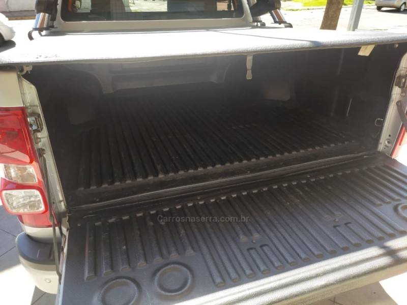 CHEVROLET - S10 - 2013/2014 - Prata - R$ 101.500,00