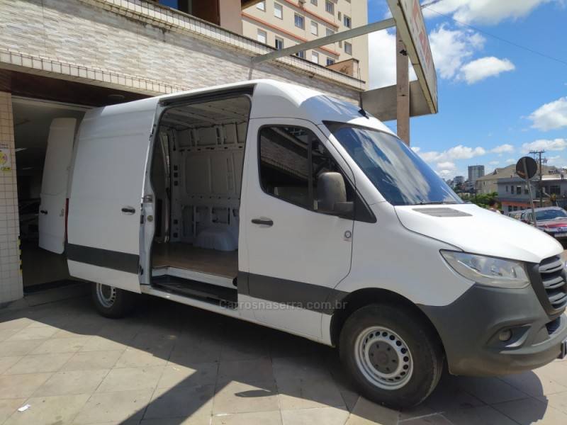 MERCEDES-BENZ - SPRINTER - 2020/2021 - Branca - R$ 174.900,00