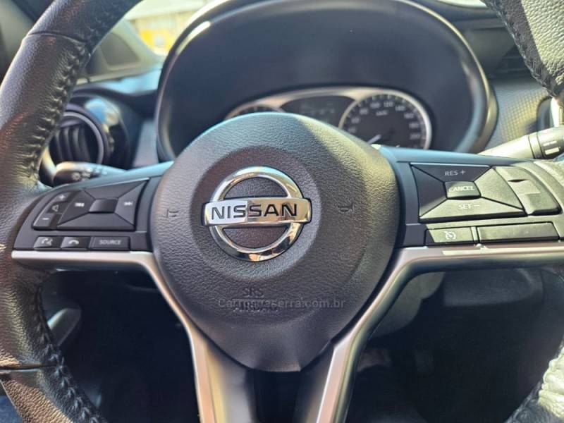 NISSAN - KICKS - 2021/2021 - Branca - R$ 91.900,00