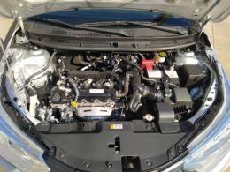 TOYOTA - YARIS - 2022/2023 - Prata - R$ 85.900,00