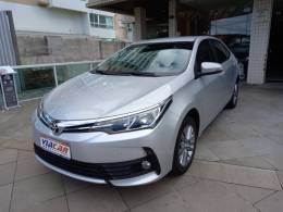 TOYOTA - COROLLA - 2017/2018 - Prata - R$ 88.900,00