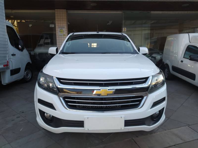 CHEVROLET - S10 - 2017/2018 - Branca - R$ 138.900,00
