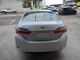 TOYOTA - COROLLA - 2017/2018 - Prata - R$ 84.900,00