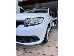 RENAULT - SANDERO - 2017/2017 - Branca - R$ 38.900,00