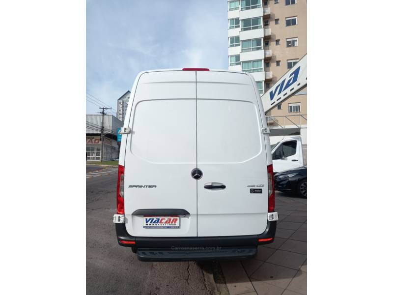 MERCEDES-BENZ - SPRINTER - 2021/2022 - Branca - R$ 188.000,00
