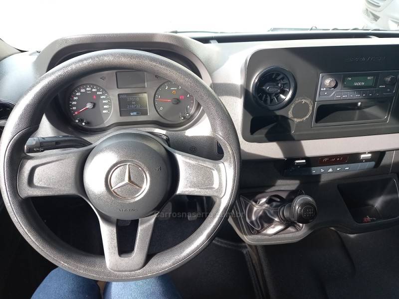 MERCEDES-BENZ - SPRINTER - 2021/2022 - Branca - R$ 180.000,00