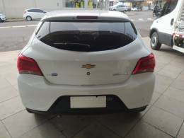 CHEVROLET - ONIX - 2017/2017 - Branca - R$ 59.990,00