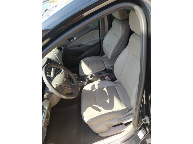 CHEVROLET - CRUZE - 2016/2017 - Preta - R$ 76.800,00