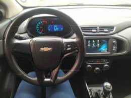CHEVROLET - ONIX - 2017/2017 - Branca - R$ 59.990,00