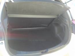 TOYOTA - YARIS - 2022/2023 - Prata - R$ 88.900,00