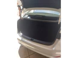 TOYOTA - COROLLA - 2023/2024 - Branca - R$ 147.900,00