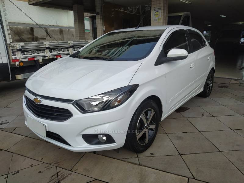 CHEVROLET - ONIX - 2017/2017 - Branca - R$ 59.990,00