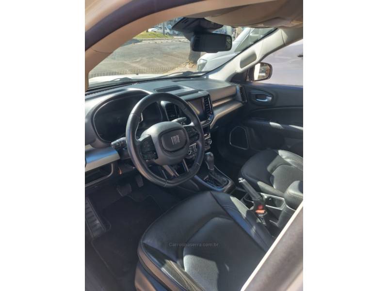 FIAT - TORO - 2023/2023 - Branca - R$ 134.900,00