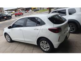 CHEVROLET - ONIX - 2021/2022 - Branca - R$ 67.900,00