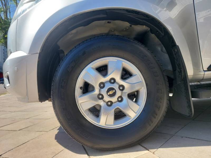 CHEVROLET - S10 - 2013/2014 - Prata - R$ 101.500,00